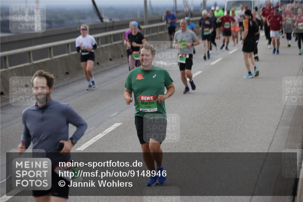 03.10.2025 - Köhlbrandbrückenlauf Jannik Wohlers http://msf.ph/oto/9148946 03.10.2025 15:53:15 Position 1 7748 meine-sportfotos.de