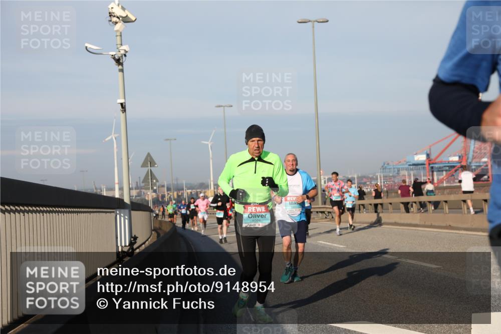 03.10.2025 - Köhlbrandbrückenlauf Yannick Fuchs http://msf.ph/oto/9148954 03.10.2025 08:40:32 Position 2 1091, 1351 meine-sportfotos.de