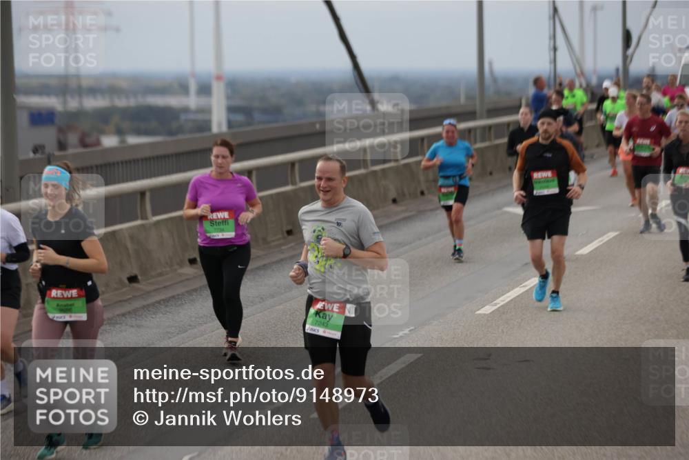 03.10.2025 - Köhlbrandbrückenlauf Jannik Wohlers http://msf.ph/oto/9148973 03.10.2025 15:53:19 Position 1 10, 7243 meine-sportfotos.de