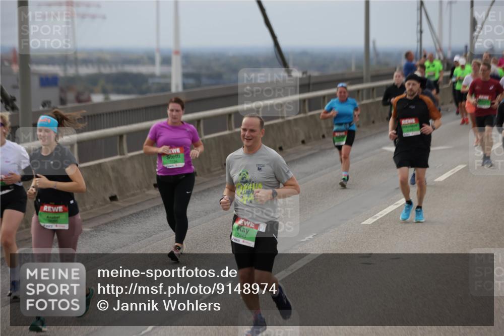 03.10.2025 - Köhlbrandbrückenlauf Jannik Wohlers http://msf.ph/oto/9148974 03.10.2025 15:53:19 Position 1 7243 meine-sportfotos.de