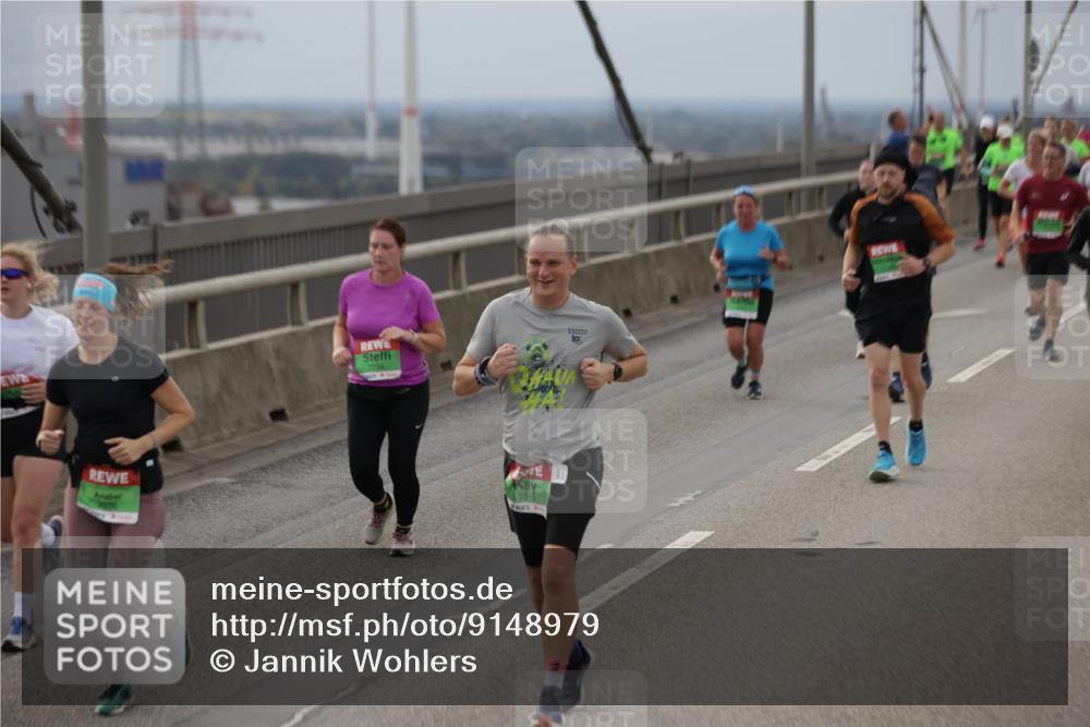 03.10.2025 - Köhlbrandbrückenlauf Jannik Wohlers http://msf.ph/oto/9148979 03.10.2025 15:53:19 Position 1 7734, 724 meine-sportfotos.de