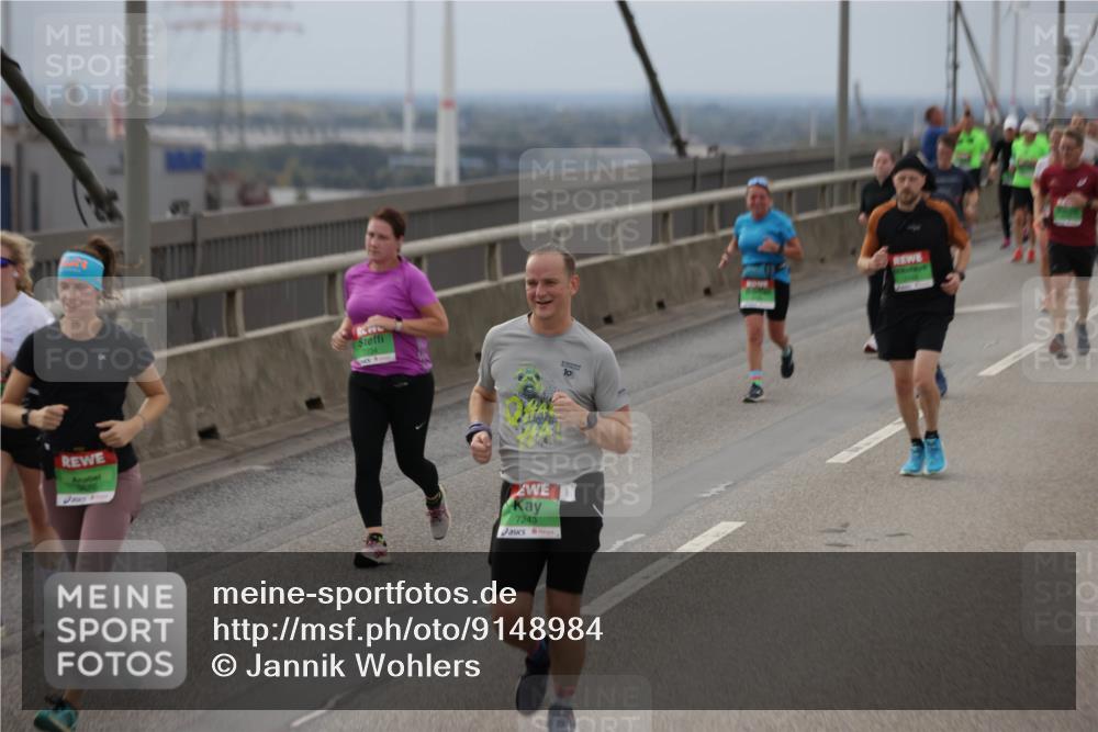 03.10.2025 - Köhlbrandbrückenlauf Jannik Wohlers http://msf.ph/oto/9148984 03.10.2025 15:53:19 Position 1 7243 meine-sportfotos.de