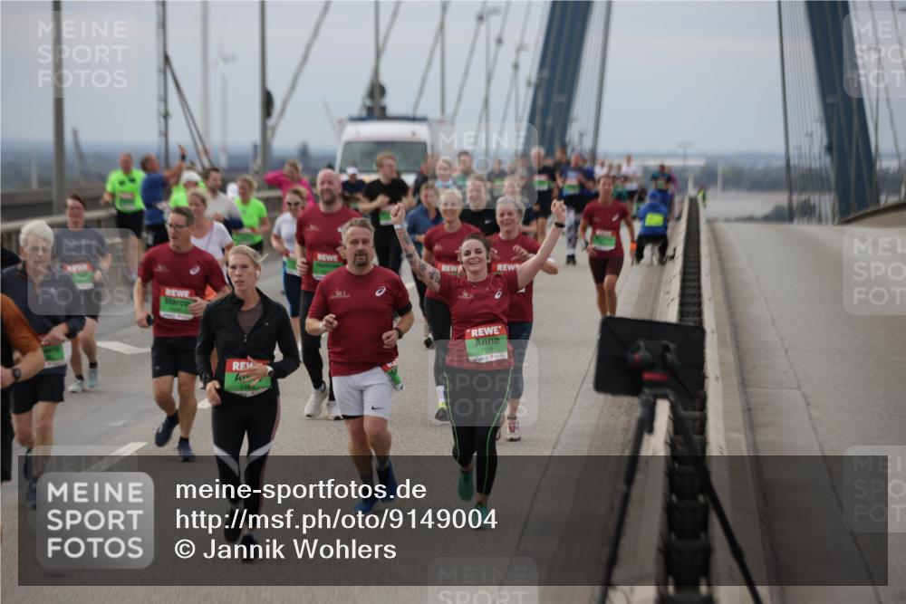 03.10.2025 - Köhlbrandbrückenlauf Jannik Wohlers http://msf.ph/oto/9149004 03.10.2025 15:53:21 Position 1 7676 meine-sportfotos.de