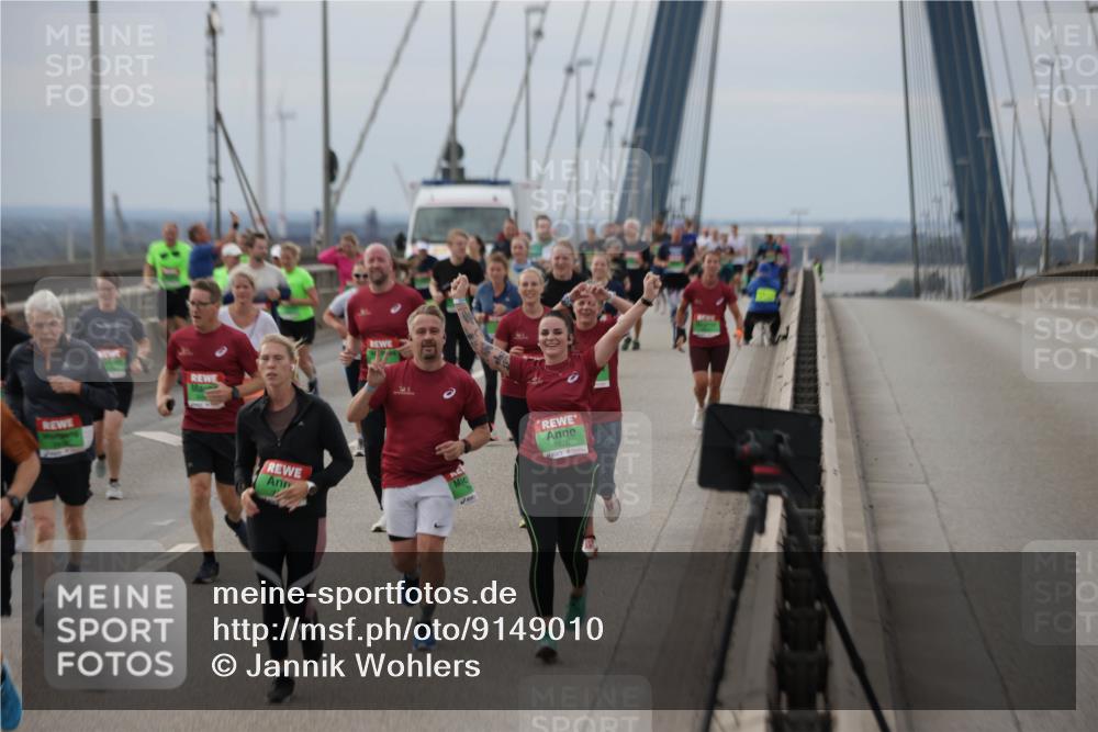 03.10.2025 - Köhlbrandbrückenlauf Jannik Wohlers http://msf.ph/oto/9149010 03.10.2025 15:53:22 Position 1 7676 meine-sportfotos.de