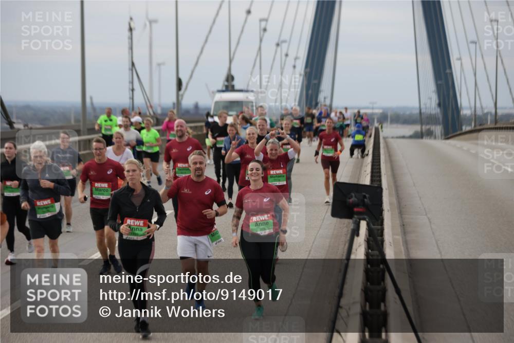 03.10.2025 - Köhlbrandbrückenlauf Jannik Wohlers http://msf.ph/oto/9149017 03.10.2025 15:53:22 Position 1 7718, 7676 meine-sportfotos.de