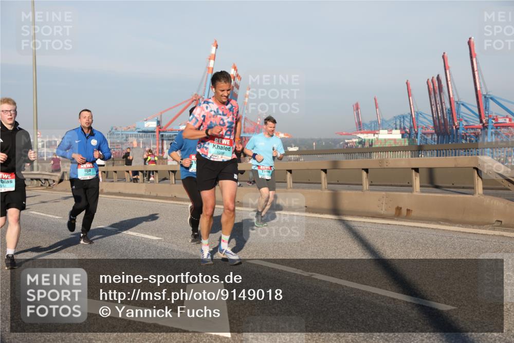 03.10.2025 - Köhlbrandbrückenlauf Yannick Fuchs http://msf.ph/oto/9149018 03.10.2025 08:40:36 Position 2 516, 1039 meine-sportfotos.de