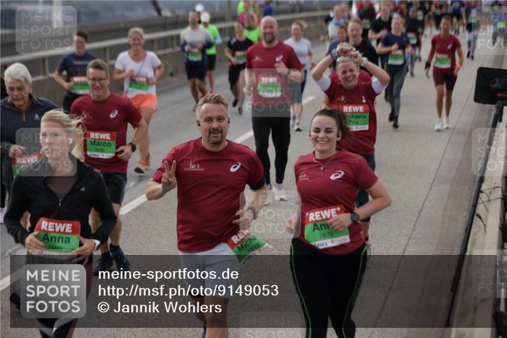03.10.2025 - Köhlbrandbrückenlauf Jannik Wohlers http://msf.ph/oto/9149053 03.10.2025 15:53:25 Position 1 8496, 7493, 11, 7678, 7676, 7718 meine-sportfotos.de
