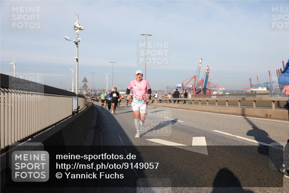 03.10.2025 - Köhlbrandbrückenlauf Yannick Fuchs http://msf.ph/oto/9149057 03.10.2025 08:40:39 Position 2  meine-sportfotos.de