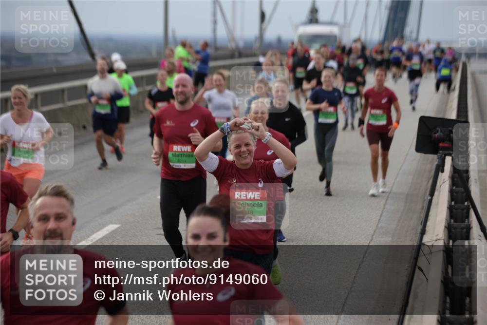 03.10.2025 - Köhlbrandbrückenlauf Jannik Wohlers http://msf.ph/oto/9149060 03.10.2025 15:53:26 Position 1 8214, 18 meine-sportfotos.de