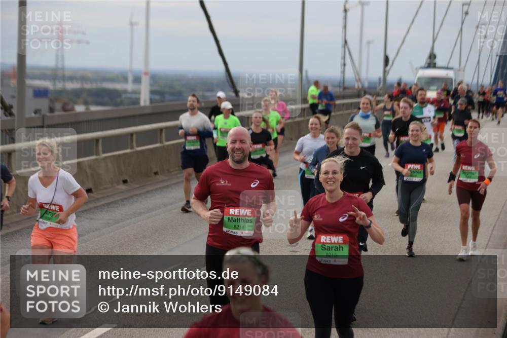 03.10.2025 - Köhlbrandbrückenlauf Jannik Wohlers http://msf.ph/oto/9149084 03.10.2025 15:53:27 Position 1 2917, 8214, 8215, 2 meine-sportfotos.de