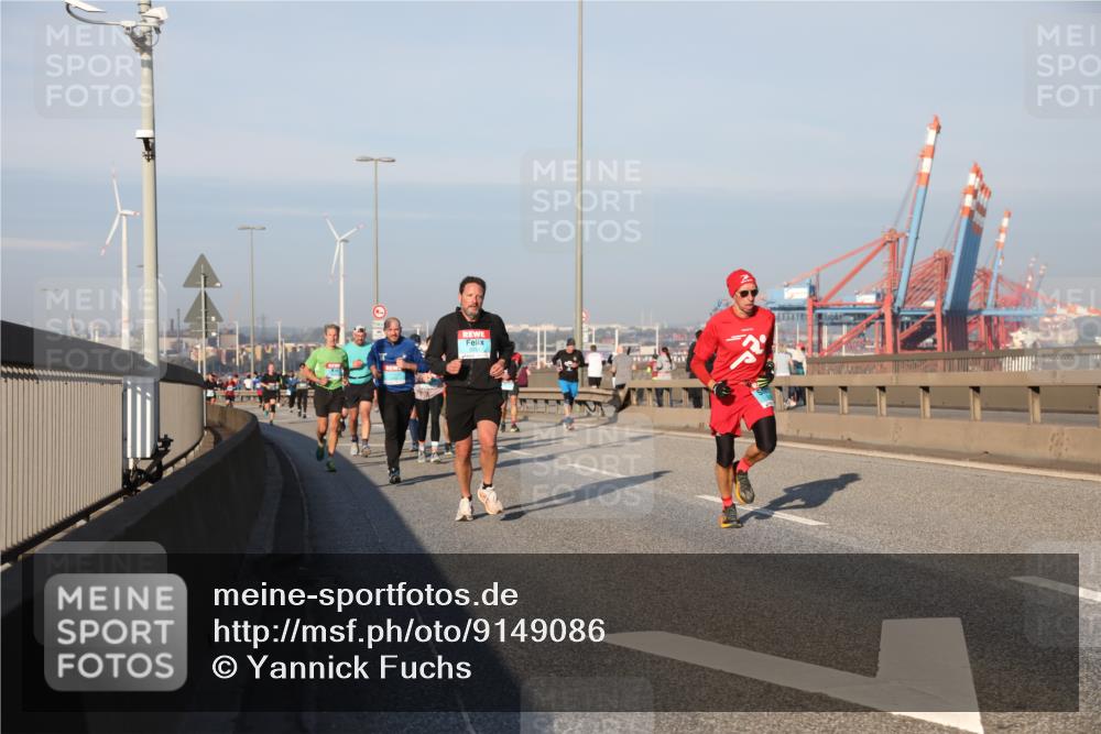 03.10.2025 - Köhlbrandbrückenlauf Yannick Fuchs http://msf.ph/oto/9149086 03.10.2025 08:40:41 Position 2  meine-sportfotos.de