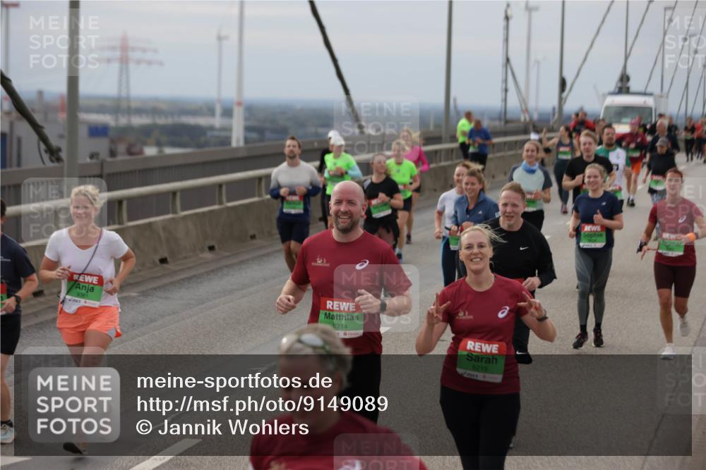 03.10.2025 - Köhlbrandbrückenlauf Jannik Wohlers http://msf.ph/oto/9149089 03.10.2025 15:53:27 Position 1 9381, 8214, 8215 meine-sportfotos.de