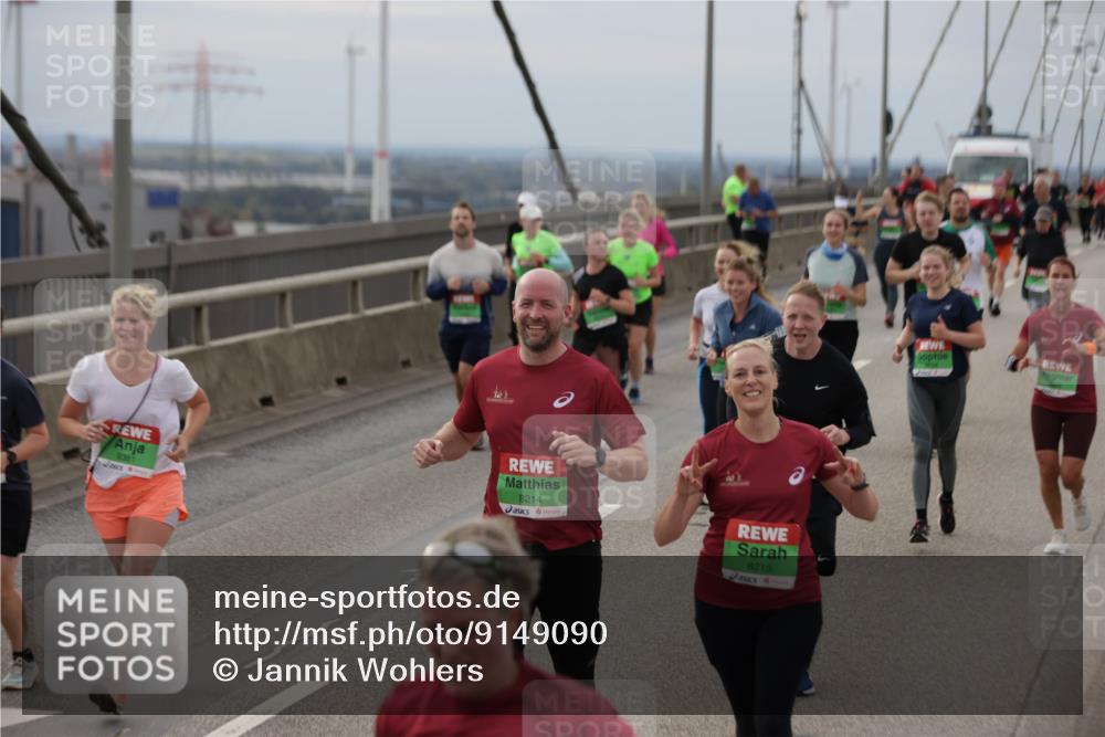 03.10.2025 - Köhlbrandbrückenlauf Jannik Wohlers http://msf.ph/oto/9149090 03.10.2025 15:53:27 Position 1 9381, 8214, 8215 meine-sportfotos.de