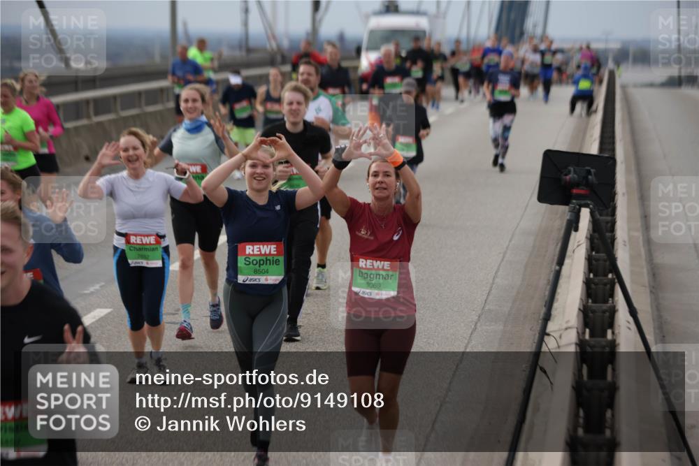 03.10.2025 - Köhlbrandbrückenlauf Jannik Wohlers http://msf.ph/oto/9149108 03.10.2025 15:53:29 Position 1 1497, 7652, 8504, 9069 meine-sportfotos.de