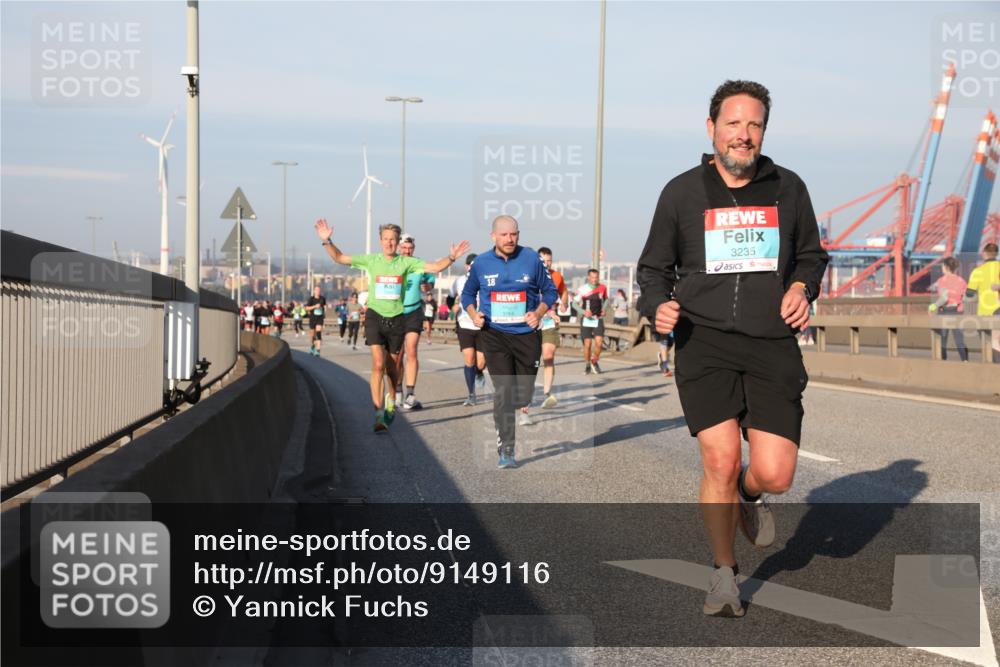 03.10.2025 - Köhlbrandbrückenlauf Yannick Fuchs http://msf.ph/oto/9149116 03.10.2025 08:40:43 Position 2 18, 3235 meine-sportfotos.de