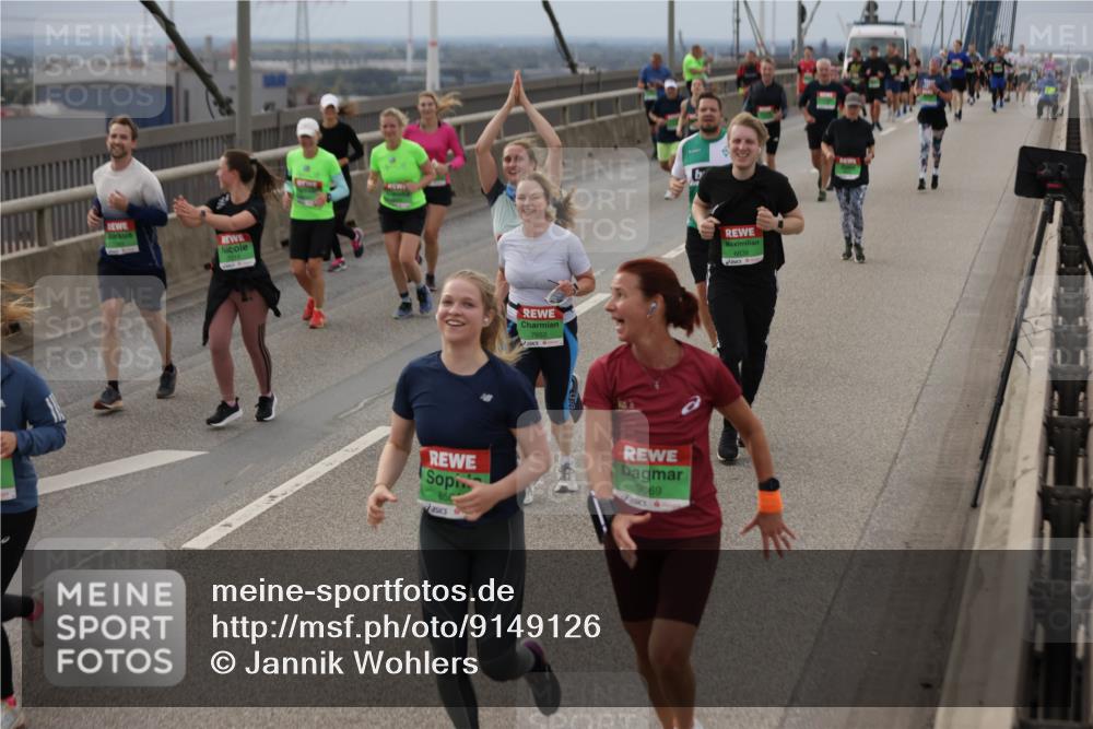 03.10.2025 - Köhlbrandbrückenlauf Jannik Wohlers http://msf.ph/oto/9149126 03.10.2025 15:53:31 Position 1 7652, 850, 9069 meine-sportfotos.de