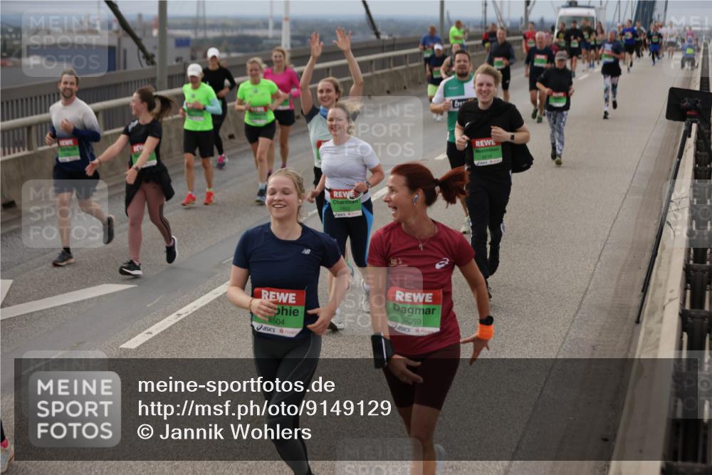 03.10.2025 - Köhlbrandbrückenlauf Jannik Wohlers http://msf.ph/oto/9149129 03.10.2025 15:53:31 Position 1 8504, 9069 meine-sportfotos.de