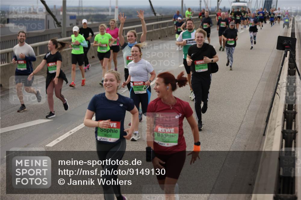03.10.2025 - Köhlbrandbrückenlauf Jannik Wohlers http://msf.ph/oto/9149130 03.10.2025 15:53:31 Position 1 7652, 8838, 8504, 9069 meine-sportfotos.de