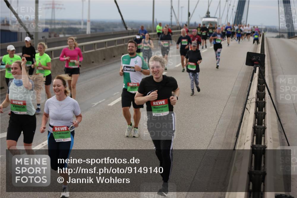 03.10.2025 - Köhlbrandbrückenlauf Jannik Wohlers http://msf.ph/oto/9149140 03.10.2025 15:53:32 Position 1 8842, 7652, 70, 9163, 8838 meine-sportfotos.de
