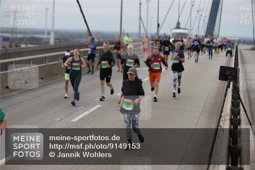 03.10.2025 - Köhlbrandbrückenlauf Jannik Wohlers http://msf.ph/oto/9149153 03.10.2025 15:53:34 Position 1 8027 meine-sportfotos.de