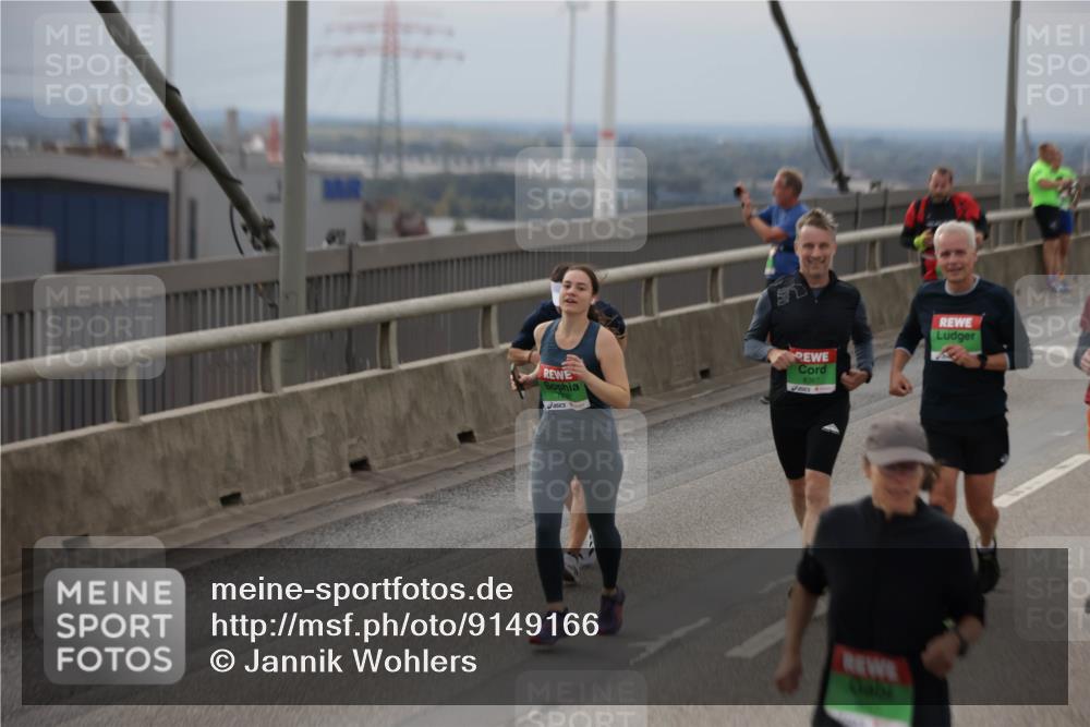 03.10.2025 - Köhlbrandbrückenlauf Jannik Wohlers http://msf.ph/oto/9149166 03.10.2025 15:53:35 Position 1 8367 meine-sportfotos.de