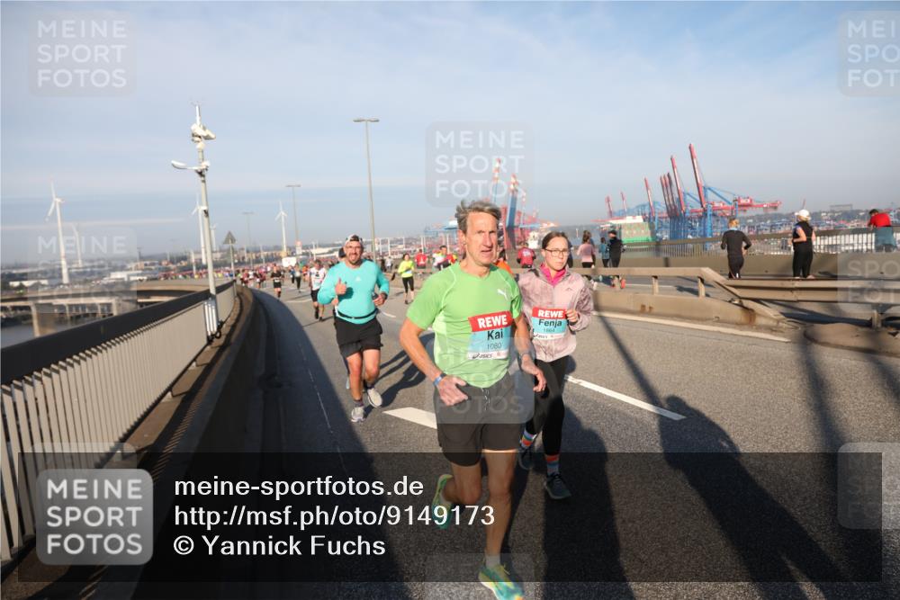 03.10.2025 - Köhlbrandbrückenlauf Yannick Fuchs http://msf.ph/oto/9149173 03.10.2025 08:40:47 Position 2 1080, 1864 meine-sportfotos.de