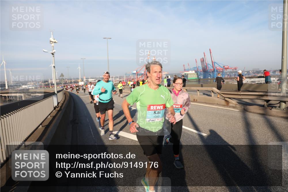 03.10.2025 - Köhlbrandbrückenlauf Yannick Fuchs http://msf.ph/oto/9149176 03.10.2025 08:40:47 Position 2 1080 meine-sportfotos.de