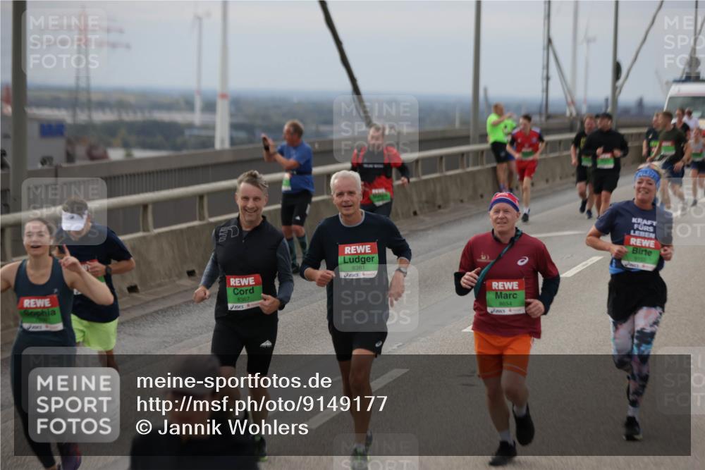 03.10.2025 - Köhlbrandbrückenlauf Jannik Wohlers http://msf.ph/oto/9149177 03.10.2025 15:53:36 Position 1 8367, 8381, 8654, 9155 meine-sportfotos.de