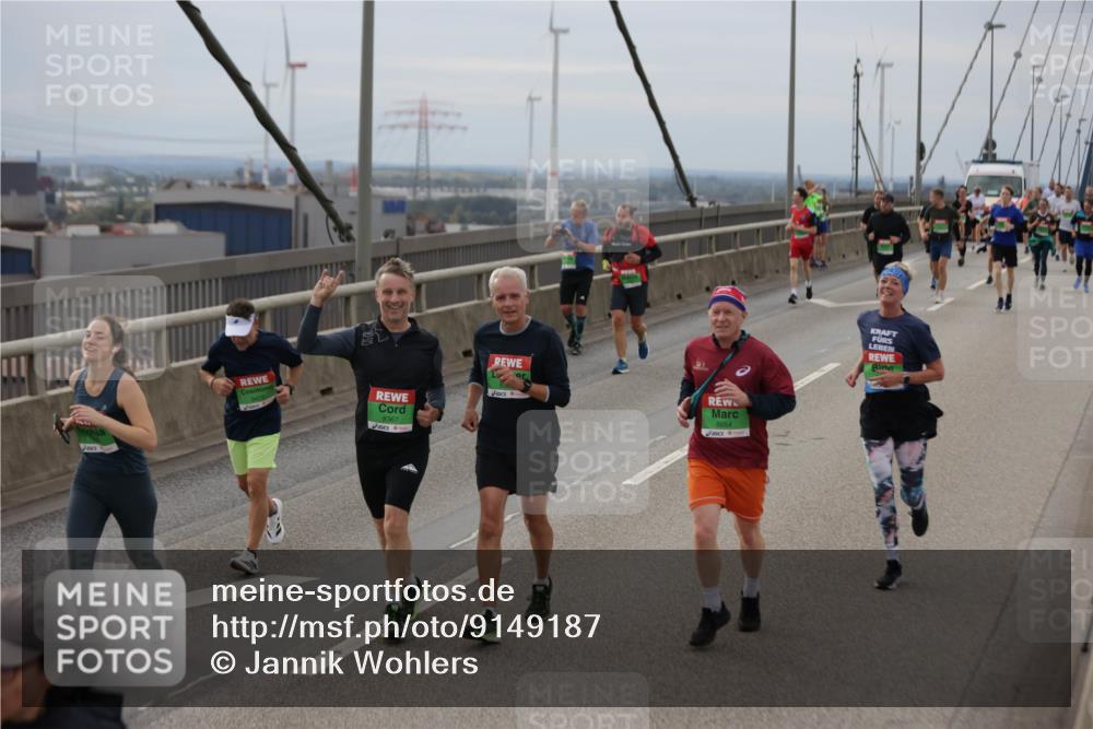 03.10.2025 - Köhlbrandbrückenlauf Jannik Wohlers http://msf.ph/oto/9149187 03.10.2025 15:53:37 Position 1 8367, 8654 meine-sportfotos.de