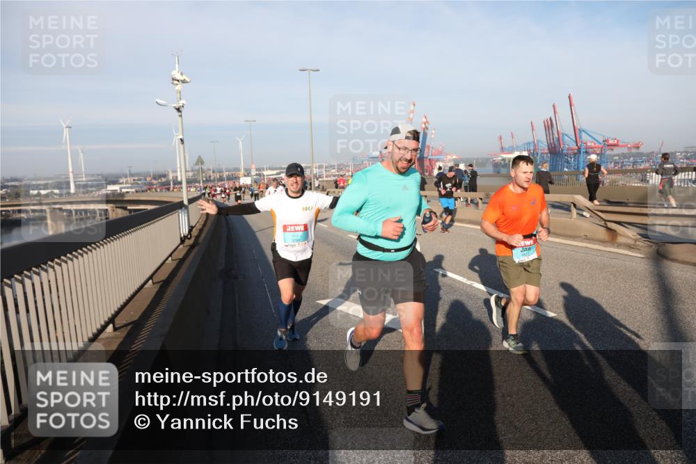 03.10.2025 - Köhlbrandbrückenlauf Yannick Fuchs http://msf.ph/oto/9149191 03.10.2025 08:40:48 Position 2 3791, 1622 meine-sportfotos.de