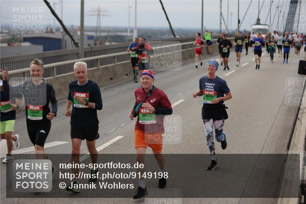 03.10.2025 - Köhlbrandbrückenlauf Jannik Wohlers http://msf.ph/oto/9149198 03.10.2025 15:53:38 Position 1 8367, 8654, 9155 meine-sportfotos.de