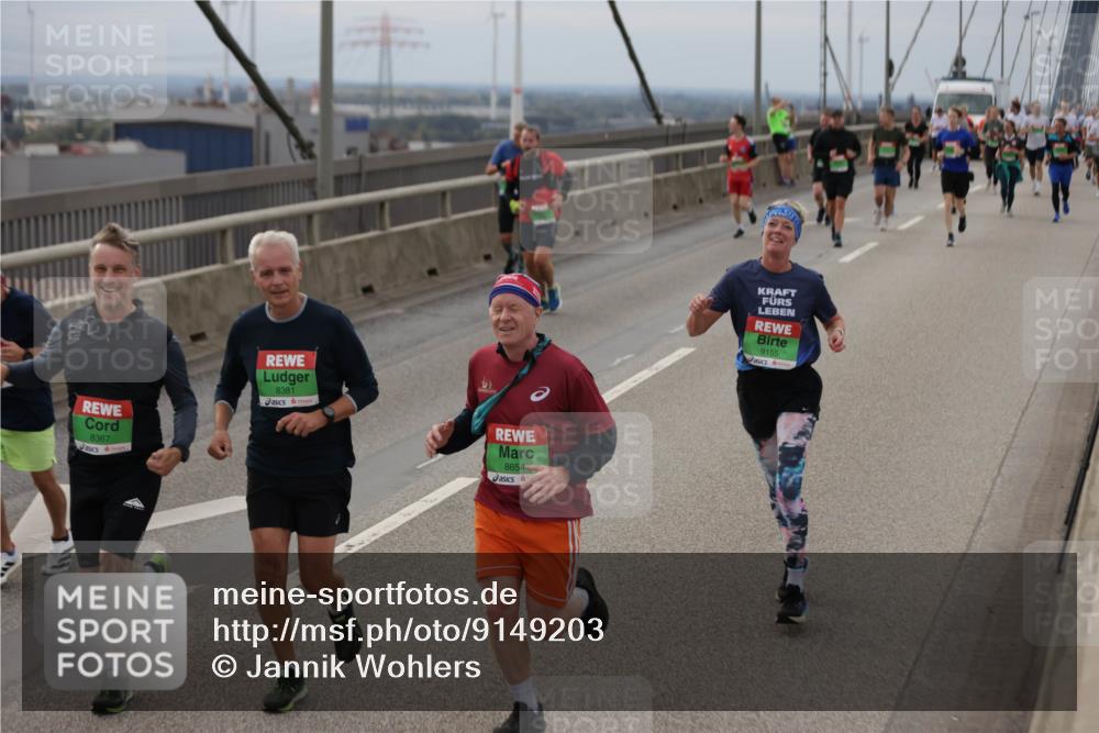 03.10.2025 - Köhlbrandbrückenlauf Jannik Wohlers http://msf.ph/oto/9149203 03.10.2025 15:53:38 Position 1 8367, 8381, 8654, 9155 meine-sportfotos.de