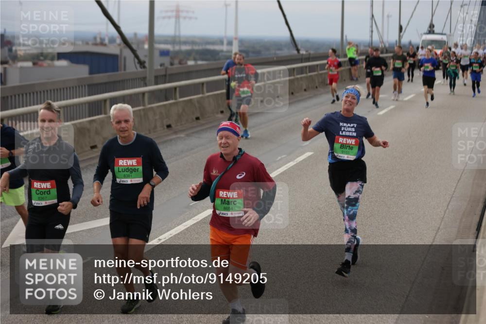 03.10.2025 - Köhlbrandbrückenlauf Jannik Wohlers http://msf.ph/oto/9149205 03.10.2025 15:53:38 Position 1 8367, 8381, 8654, 9155 meine-sportfotos.de