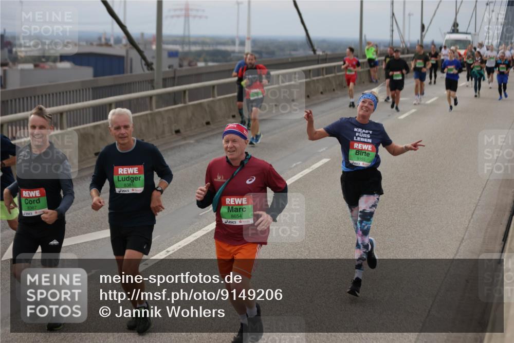 03.10.2025 - Köhlbrandbrückenlauf Jannik Wohlers http://msf.ph/oto/9149206 03.10.2025 15:53:38 Position 1 8367, 8381, 8654, 9155 meine-sportfotos.de