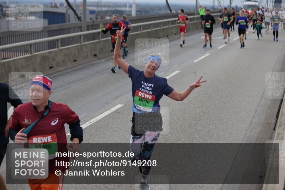03.10.2025 - Köhlbrandbrückenlauf Jannik Wohlers http://msf.ph/oto/9149208 03.10.2025 15:53:39 Position 1 8654, 9155 meine-sportfotos.de