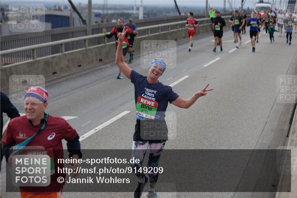 03.10.2025 - Köhlbrandbrückenlauf Jannik Wohlers http://msf.ph/oto/9149209 03.10.2025 15:53:39 Position 1 8654, 9155 meine-sportfotos.de