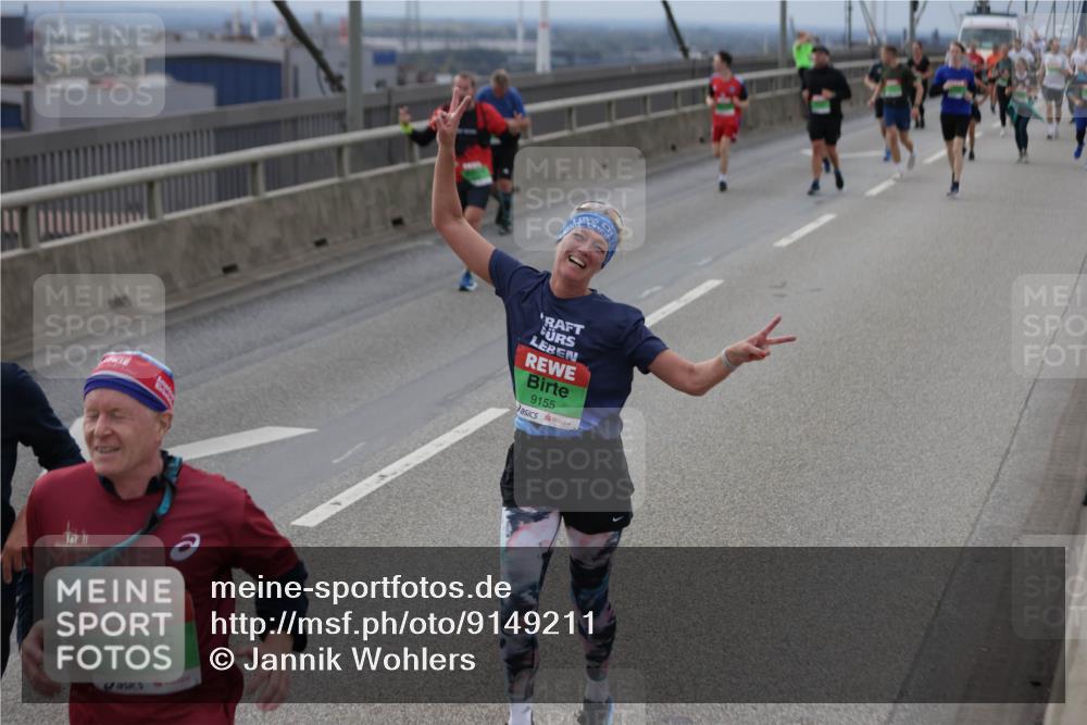 03.10.2025 - Köhlbrandbrückenlauf Jannik Wohlers http://msf.ph/oto/9149211 03.10.2025 15:53:39 Position 1 8654, 9155 meine-sportfotos.de