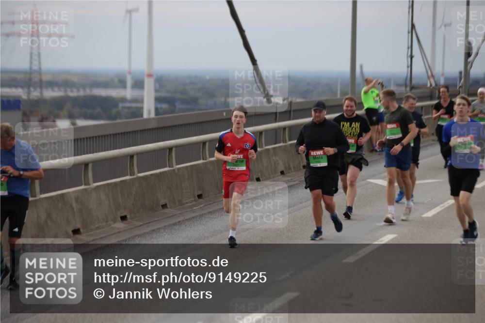 03.10.2025 - Köhlbrandbrückenlauf Jannik Wohlers http://msf.ph/oto/9149225 03.10.2025 15:53:41 Position 1  meine-sportfotos.de