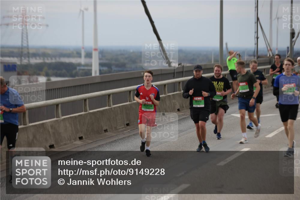 03.10.2025 - Köhlbrandbrückenlauf Jannik Wohlers http://msf.ph/oto/9149228 03.10.2025 15:53:41 Position 1  meine-sportfotos.de