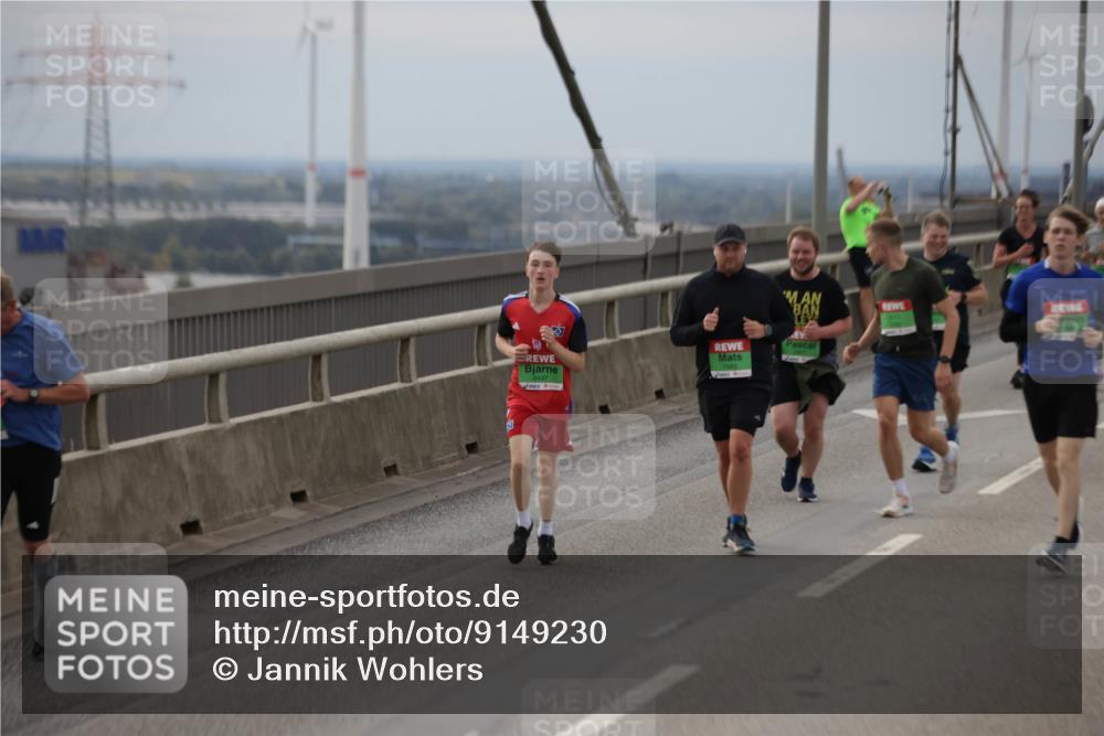 03.10.2025 - Köhlbrandbrückenlauf Jannik Wohlers http://msf.ph/oto/9149230 03.10.2025 15:53:41 Position 1 8497 meine-sportfotos.de