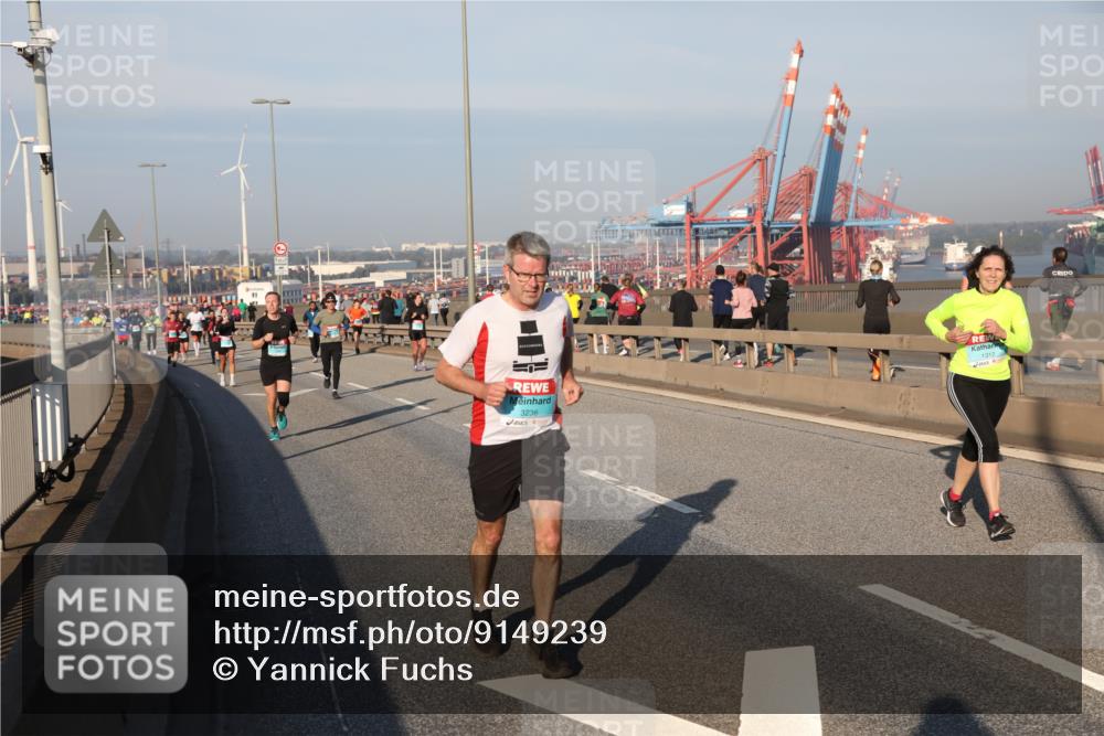 03.10.2025 - Köhlbrandbrückenlauf Yannick Fuchs http://msf.ph/oto/9149239 03.10.2025 08:40:51 Position 2 3236, 1312 meine-sportfotos.de