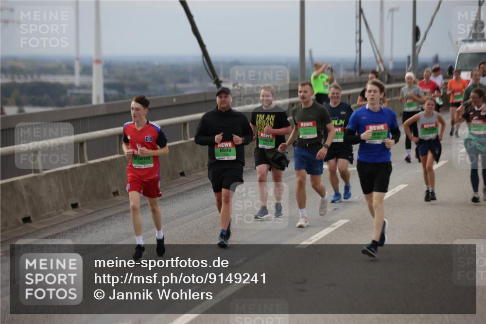 03.10.2025 - Köhlbrandbrückenlauf Jannik Wohlers http://msf.ph/oto/9149241 03.10.2025 15:53:42 Position 1  meine-sportfotos.de