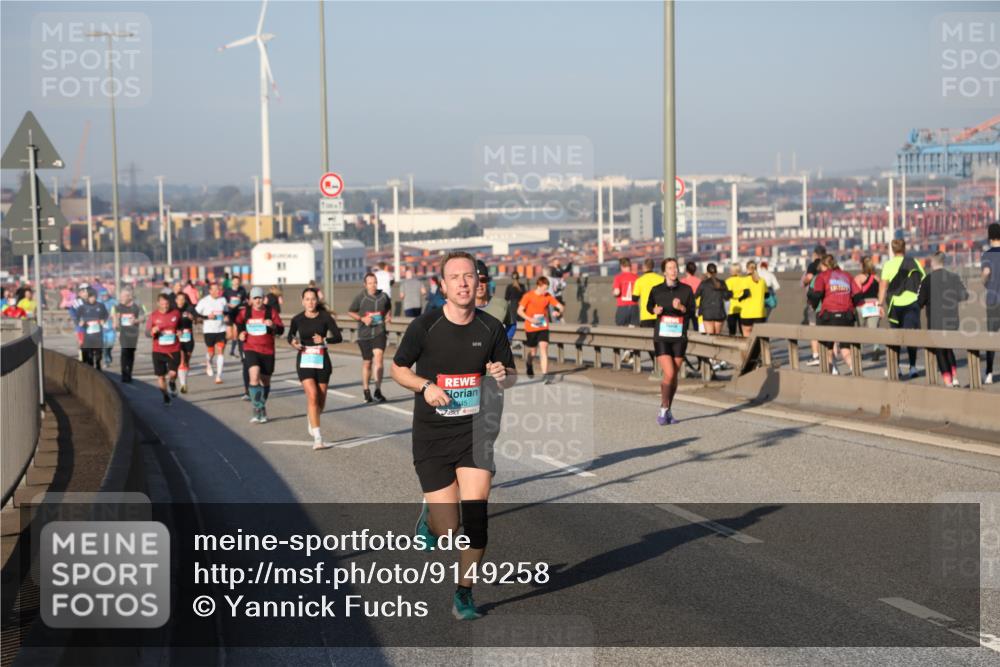 03.10.2025 - Köhlbrandbrückenlauf Yannick Fuchs http://msf.ph/oto/9149258 03.10.2025 08:40:53 Position 2 1045 meine-sportfotos.de