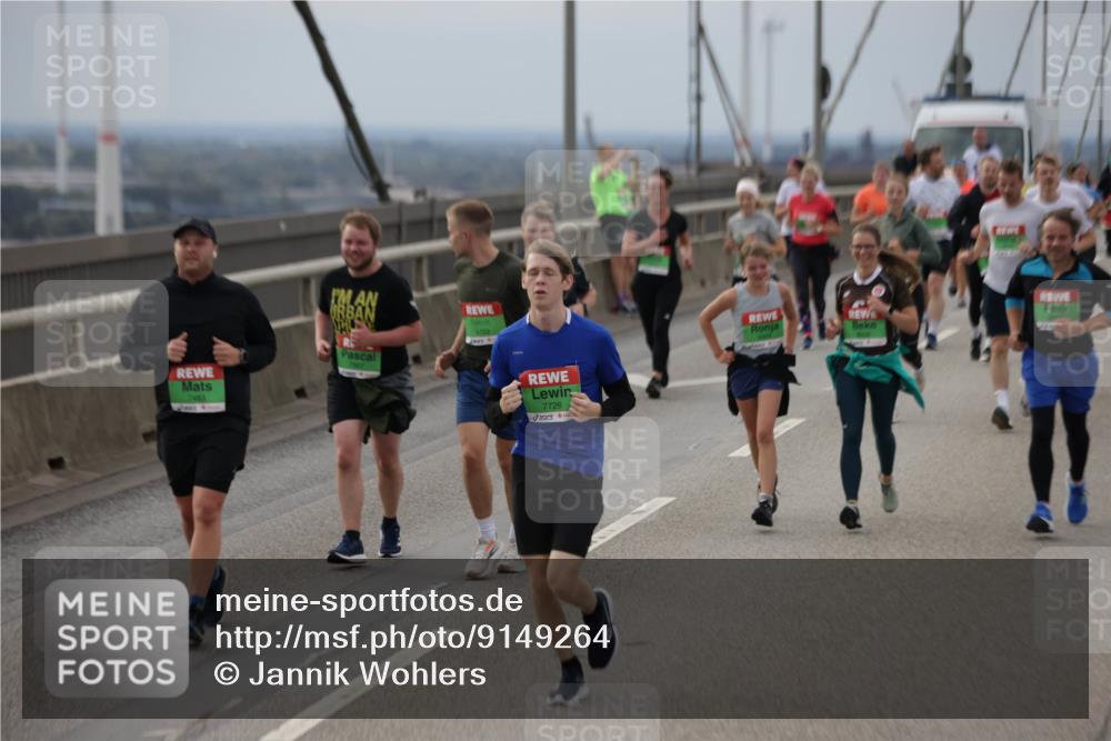 03.10.2025 - Köhlbrandbrückenlauf Jannik Wohlers http://msf.ph/oto/9149264 03.10.2025 15:53:43 Position 1 7483, 7726 meine-sportfotos.de
