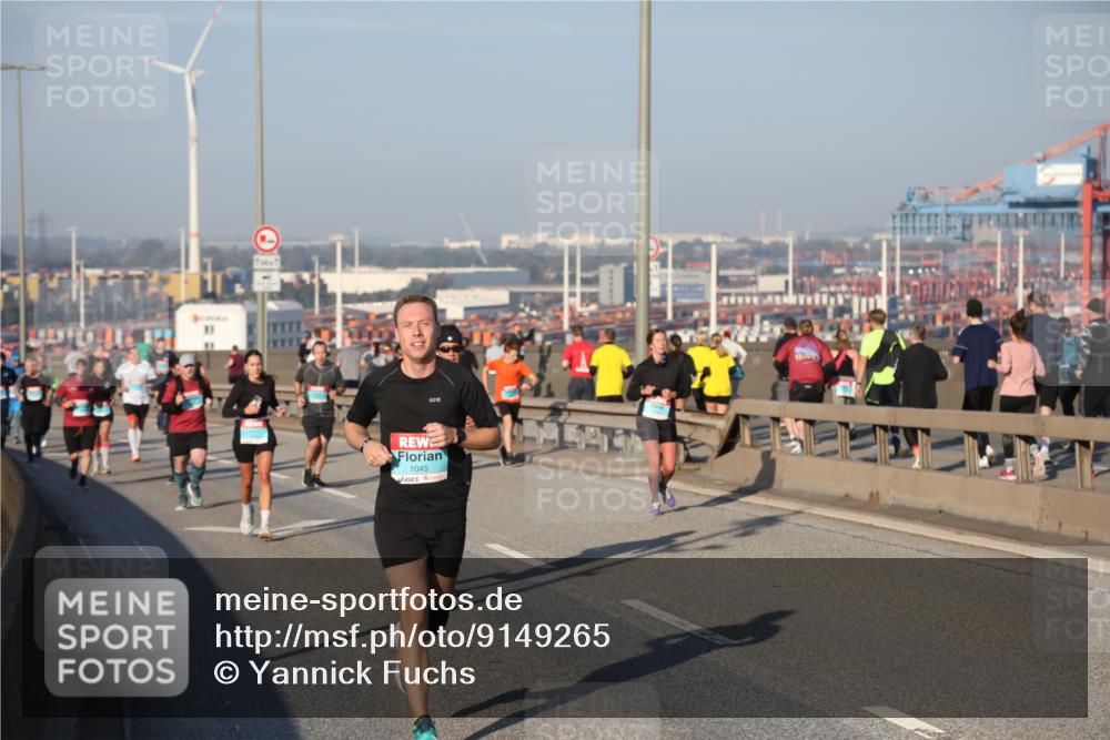 03.10.2025 - Köhlbrandbrückenlauf Yannick Fuchs http://msf.ph/oto/9149265 03.10.2025 08:40:53 Position 2 1045 meine-sportfotos.de