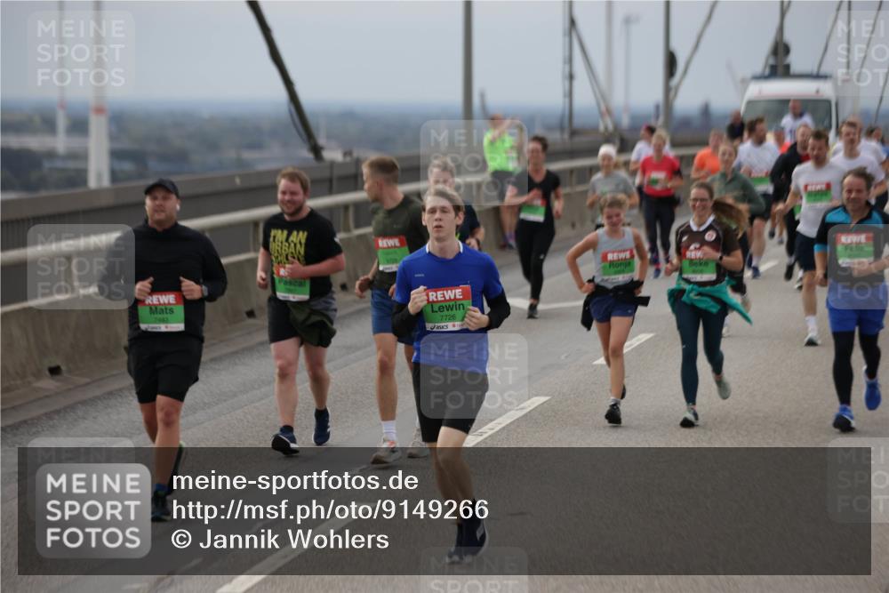 03.10.2025 - Köhlbrandbrückenlauf Jannik Wohlers http://msf.ph/oto/9149266 03.10.2025 15:53:43 Position 1 7483, 7726 meine-sportfotos.de