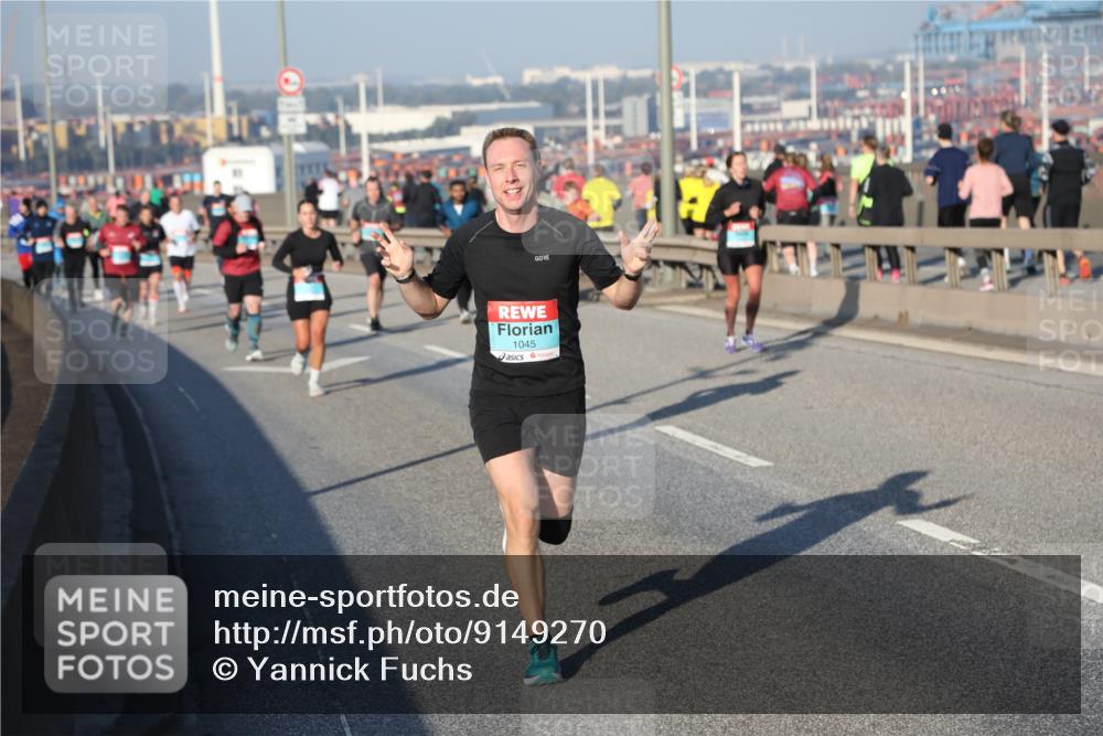 03.10.2025 - Köhlbrandbrückenlauf Yannick Fuchs http://msf.ph/oto/9149270 03.10.2025 08:40:54 Position 2 1045 meine-sportfotos.de