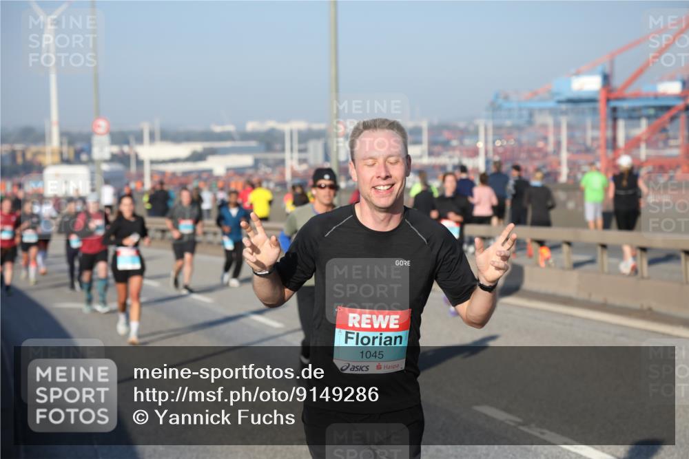 03.10.2025 - Köhlbrandbrückenlauf Yannick Fuchs http://msf.ph/oto/9149286 03.10.2025 08:40:55 Position 2 1045 meine-sportfotos.de