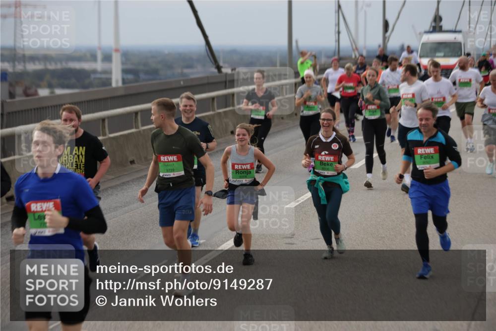 03.10.2025 - Köhlbrandbrückenlauf Jannik Wohlers http://msf.ph/oto/9149287 03.10.2025 15:53:45 Position 1 77, 9722, 8008, 8006, 8007 meine-sportfotos.de