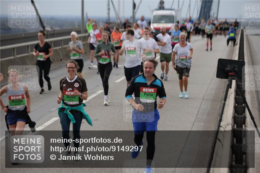 03.10.2025 - Köhlbrandbrückenlauf Jannik Wohlers http://msf.ph/oto/9149297 03.10.2025 15:53:46 Position 1 8006, 8007 meine-sportfotos.de